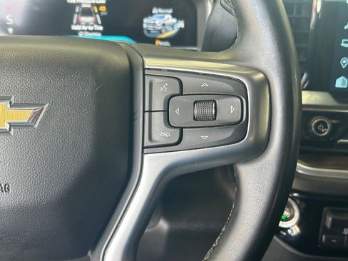 Used 2024 Chevrolet Silverado 2500 LT image 40