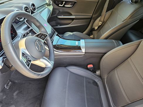 Used 2025 Mercedes-Benz C 300 Sedan image 12