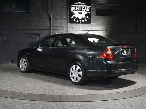 Used 2010 Ford Fusion SE image 3