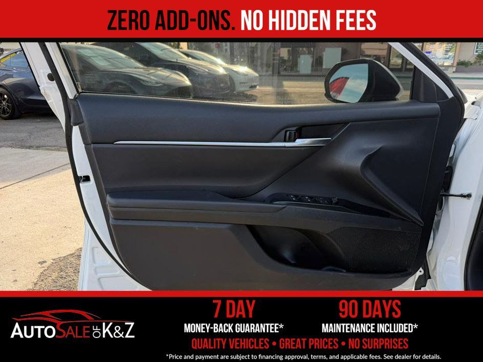 Used 2020 Toyota Camry SE FWD image 24