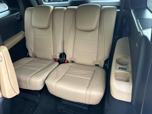 New 2026 Mercedes-Benz GLS 580 4MATIC image 15