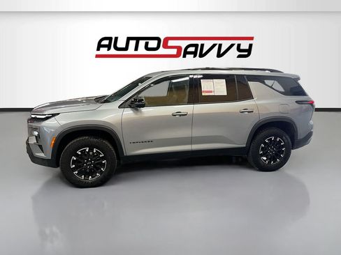 Used 2025 Chevrolet Traverse Z71 w/ Driver Confidence Package AWD/4WD image 4