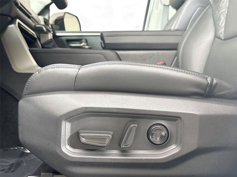 Used 2023 Toyota Tundra Limited w/ Power Package RWD image 31