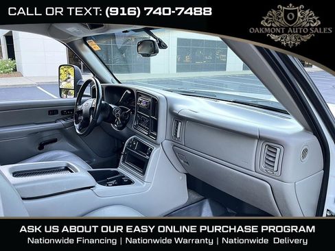 Used 2005 Chevrolet Silverado 2500 LT w/ Heavy-Duty Power Package AWD/4WD image 10