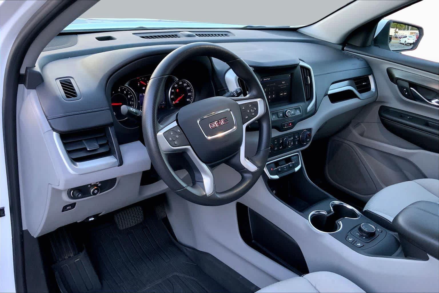 Used 2022 GMC Terrain SLE w/ Driver Convenience Package FWD image 15