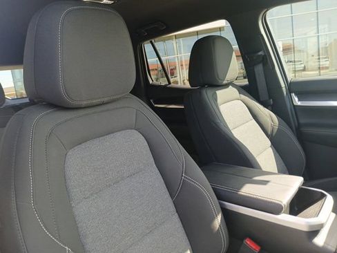 Used 2026 GMC Terrain Elevation w/ Black Edition FWD image 17