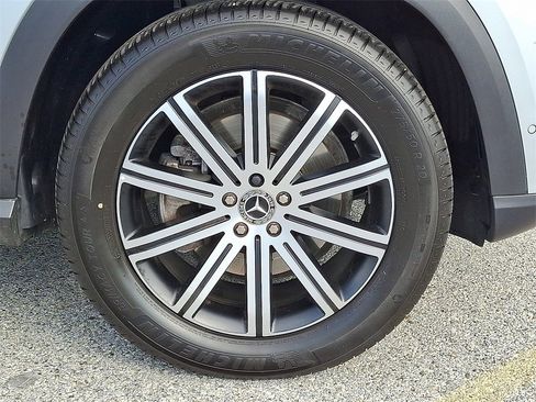 Certified 2025 Mercedes-Benz GLE 350 4MATIC image 8