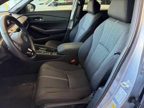 Used 2025 Honda Accord Sport image 6