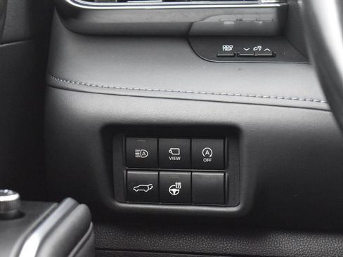 Used 2023 Toyota Highlander Platinum FWD image 19