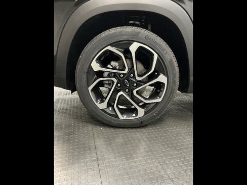 New 2026 Chevrolet Trax RS FWD image 24