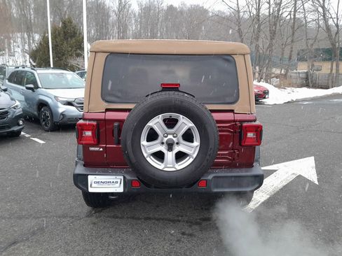 Used 2021 Jeep Wrangler Sport S image 6