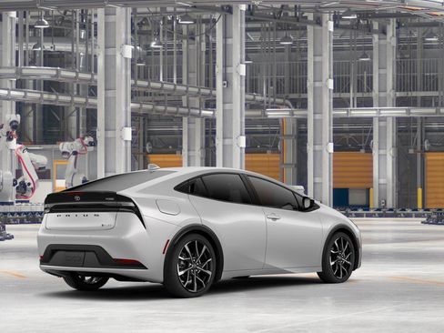 New 2026 Toyota Prius Plug-In Hybrid FWD image 10