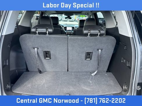 Certified 2023 GMC Acadia SLT w/ Elevation Edition AWD/4WD image 11