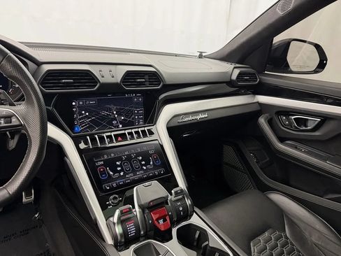 Used 2021 Lamborghini Urus AWD/4WD image 24