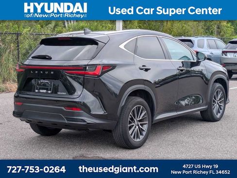 Used 2023 Lexus NX 250 FWD image 5
