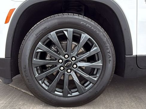 Used 2023 Chevrolet Traverse RS AWD/4WD image 34