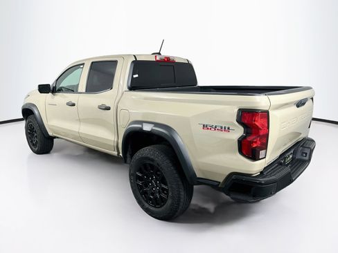 Used 2024 Chevrolet Colorado Trail Boss w/ Technology Package AWD/4WD image 5