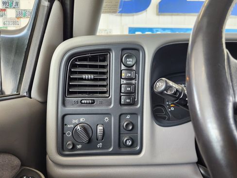 Used 2003 Chevrolet Silverado 1500 LT w/ Off-Road Package AWD/4WD image 15