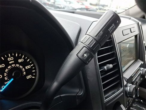 Used 2019 Ford F150 XLT image 14