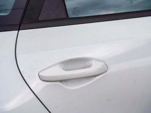 Certified 2024 Kia Forte LXS image 9