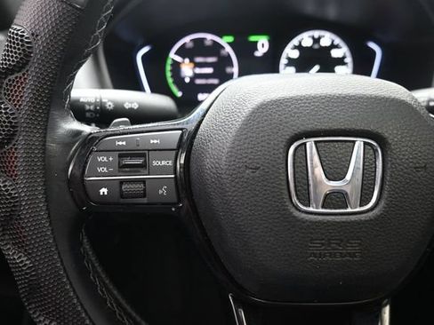 Used 2025 Honda Civic Sport image 25
