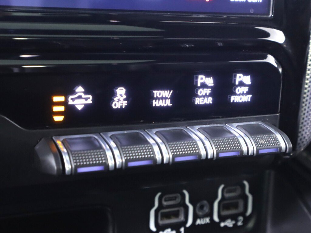 Used 2020 RAM 1500 Limited AWD/4WD image 23