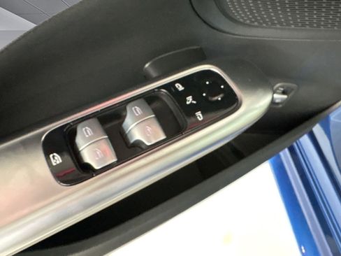 Used 2022 Mercedes-Benz C 300 Sedan image 12