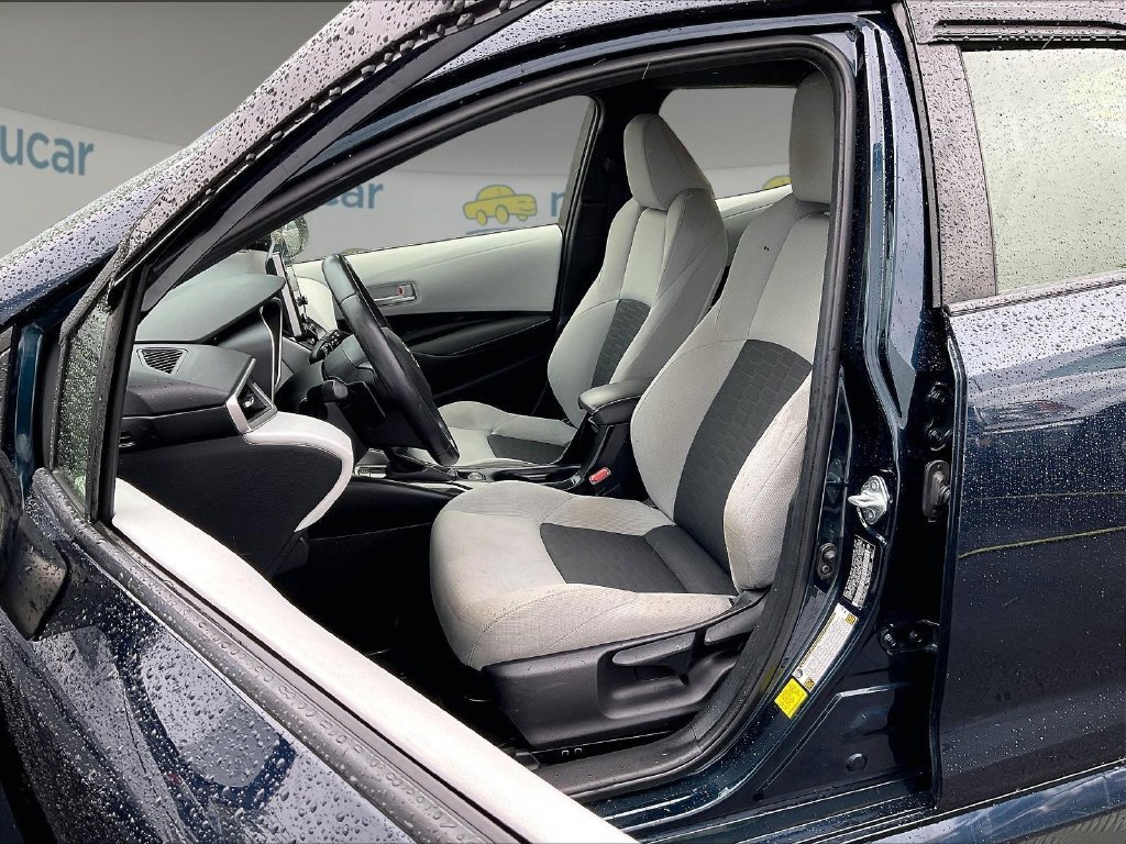 Used 2021 Toyota Corolla SE w/ SE Preferred Package FWD image 10