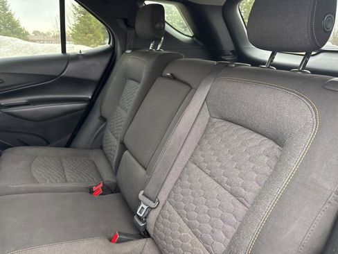 Used 2018 Chevrolet Equinox LT image 30