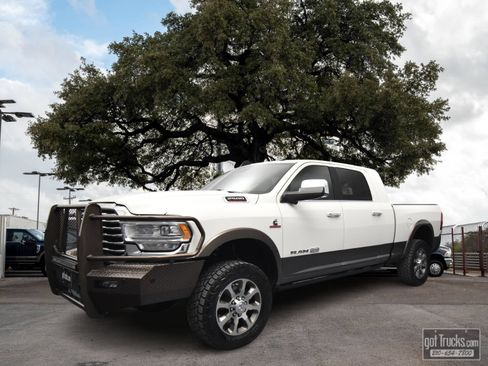 Used 2022 RAM 2500 Limited AWD/4WD image 1