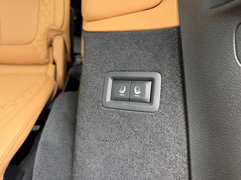 Used 2025 Jeep Grand Cherokee L Summit AWD/4WD image 41