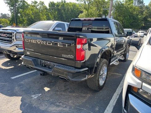 Used 2020 Chevrolet Silverado 1500 High Country w/ Technology Package AWD/4WD image 2