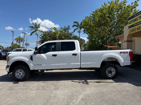Used 2017 Ford F350 XL w/ Power Equipment Group AWD/4WD image 2