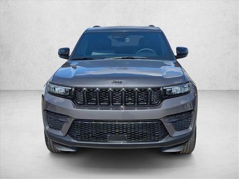 New 2025 Jeep Grand Cherokee Altitude RWD image 2