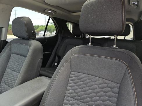 Used 2019 Chevrolet Equinox LT w/ Sun & Navigation Package FWD image 14