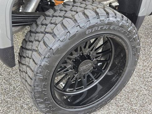 New 2026 GMC Sierra 2500 AT4 w/ AT4 Premium Plus Package image 8