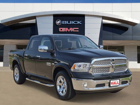 Used 2018 RAM 1500 Laramie w/ Convenience Group AWD/4WD image 1