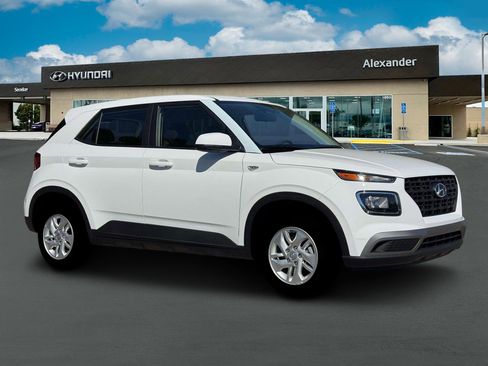 New 2026 Hyundai Venue SE image 10