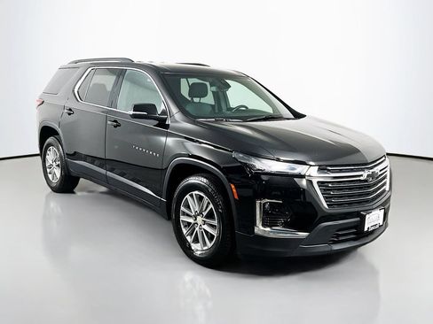 Used 2023 Chevrolet Traverse LT AWD/4WD image 3