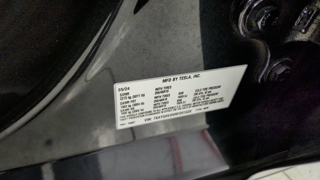 Used 2024 Tesla Model Y 2WD image 73