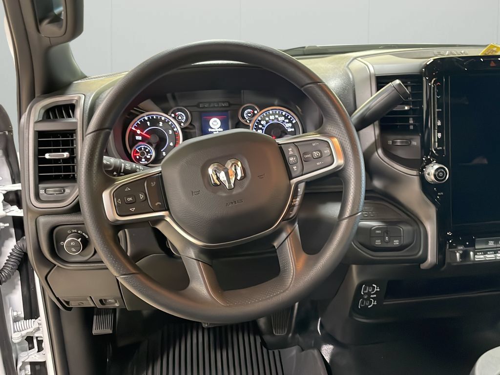 New 2026 RAM 2500 Tradesman AWD/4WD image 18