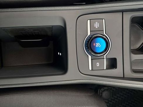 New 2026 Volkswagen Tiguan S FWD image 18