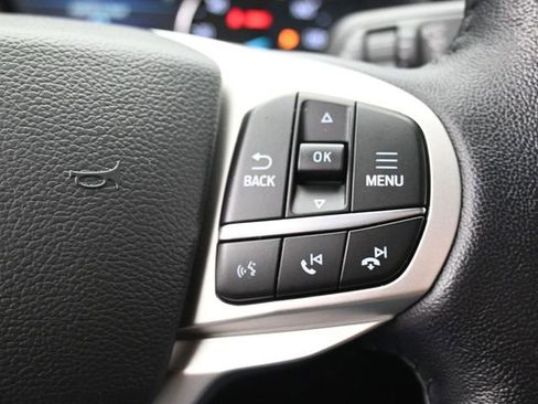 Used 2022 Ford Explorer XLT w/ Class IV Trailer Tow Package image 16