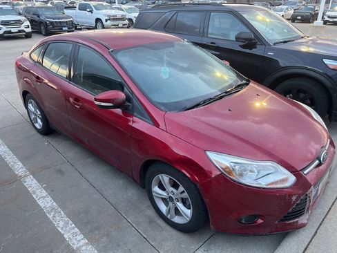 Used 2014 Ford Focus SE image 5