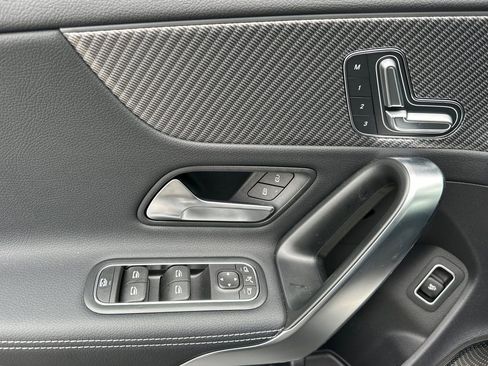 New 2025 Mercedes-Benz CLA 250 image 9