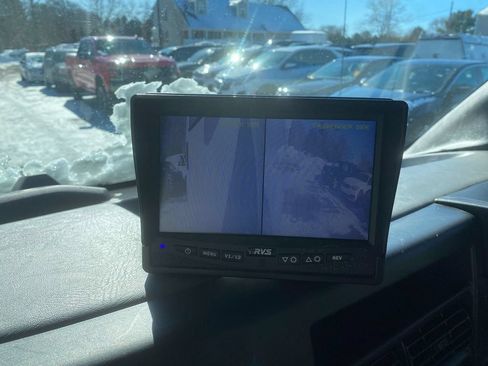 Used 2019 GMC Savana 3500 w/ Power Convenience Package RWD image 21