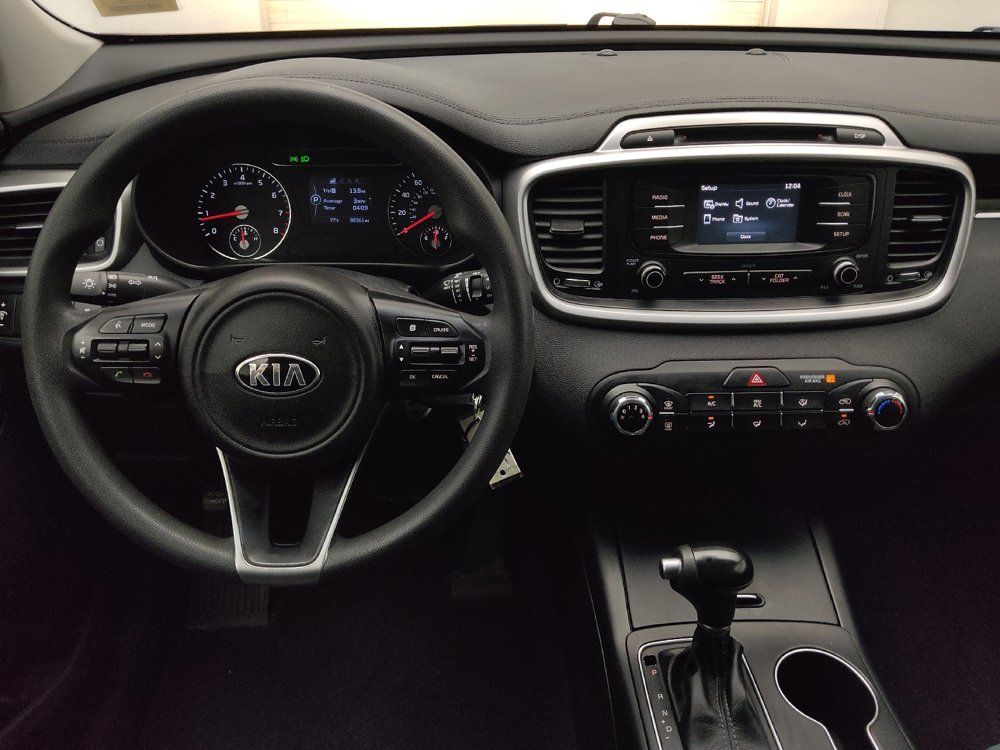 Used 2017 Kia Sorento FWD image 22
