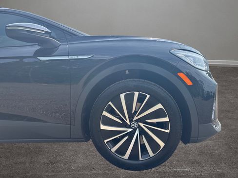 Used 2024 Volkswagen ID.4 S image 41