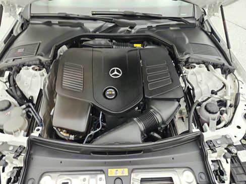 Used 2023 Mercedes-Benz C 300 Sedan image 17