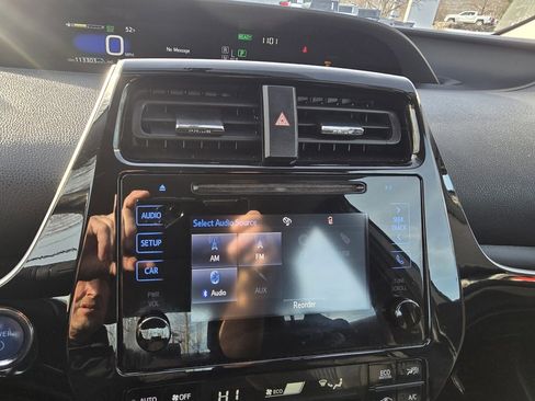 Certified 2016 Toyota Prius Two image 21